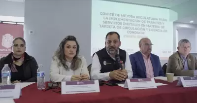 Autoridades estatales y municipales refuerzan validez de la licencia y tarjeta d
