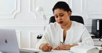 Servicios Notariales, notario