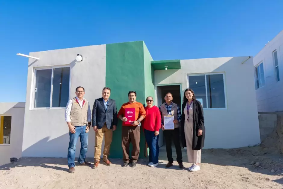 Avanza construcci�n de viviendas y regularizaci�n de predios