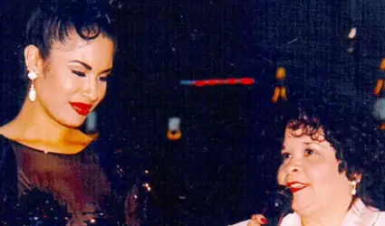 Yolanda Sald�var y Selena