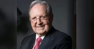 Olegario V�zquez Ra�a