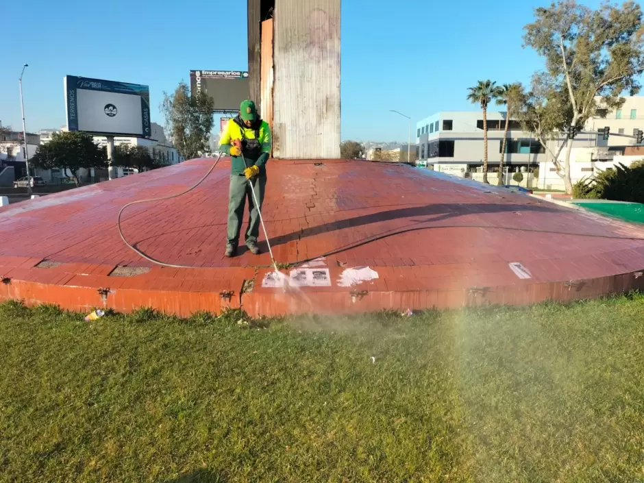 Rehabilita XXV Ayuntamiento de Tijuana monumentos y estaciones del SITT