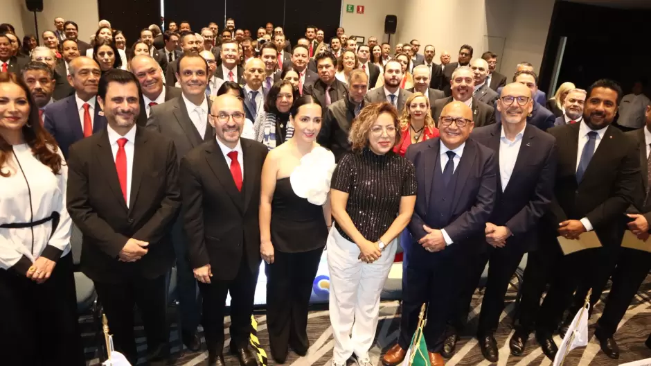 Empresarios asumieron cargos nacionales en Concanaco-Servytur M�xico