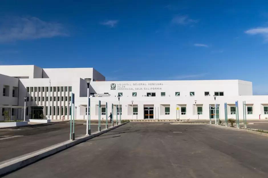 Presidenta Sheinbaum y Gobernadora de BC visitan Hospital 23 del IMSS en Ensenada