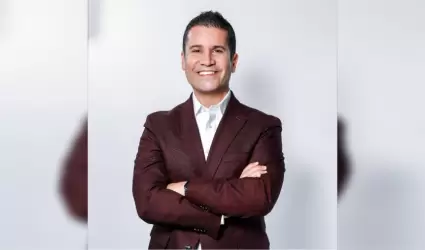 Mtro. Gonzalo Manrique �valos
