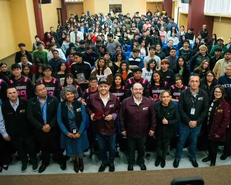 Reconoce Carlos Torres trabajo de la UTT y el esfuerzo de sus estudiantes