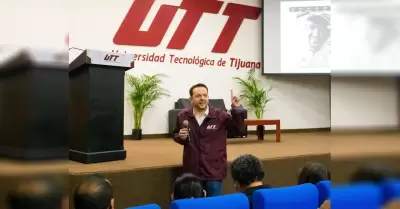 Reconoce Carlos Torres trabajo de la UTT y el esfuerzo de sus estudiantes