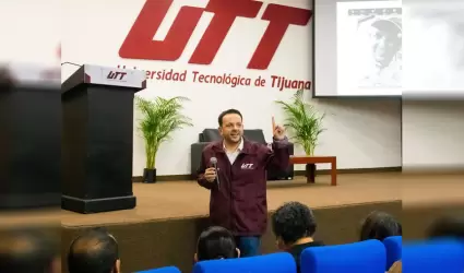 Reconoce Carlos Torres trabajo de la UTT y el esfuerzo de sus estudiantes