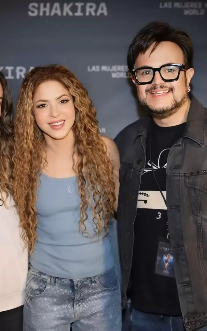 Shakira y Aleks Syntek
