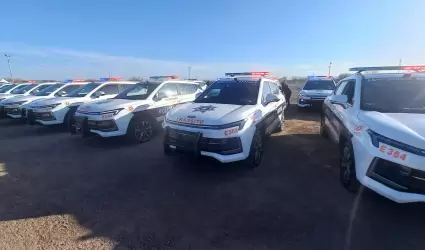 Entrega de patrullas el�ctricas