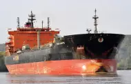 Investigan autoridades federales buque con presunto di�sel ilegal en Guaymas
