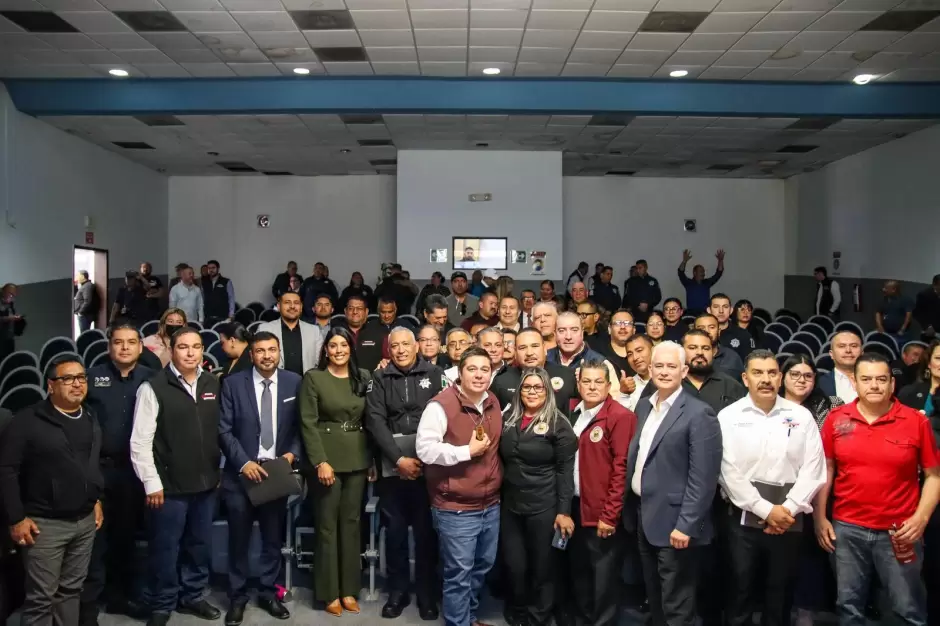 Foro informativo: Seguridad, justicia social y bienestar policial