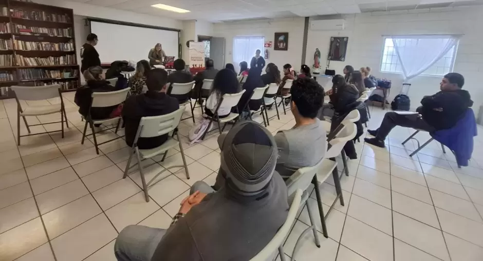 Pl�ticas de educaci�n sexual a migrantes varones