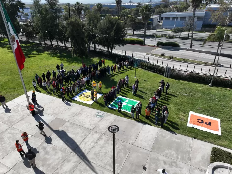 Simulacro de sismo en UABC