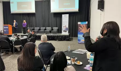 Expertos analizan en Tijuana panorama econ�mico, fiscal y judicial de M�xico rum