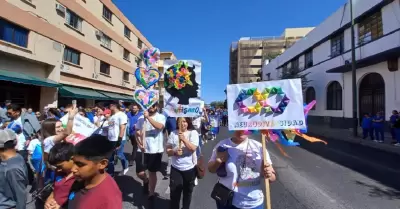 Caminata por la Concienciaci�n por el Autismo