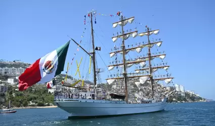 Zarpa el Buque Escuela "Cuauht�moc"