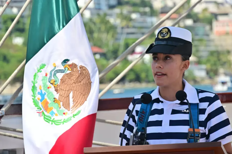 Zarpa el Buque Escuela "Cuauht�moc"