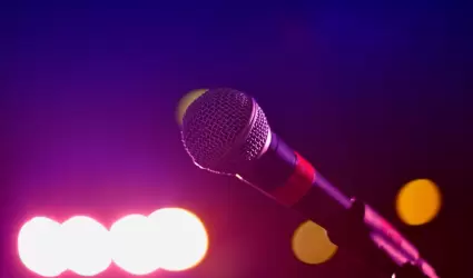 Micr�fono, cantante, m�sica