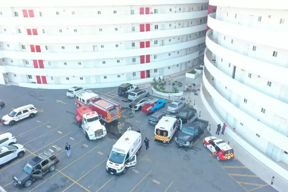 Explosi�n en edificio de departamentos de Playas de Tijuana