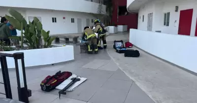Explosi�n en edificio de departamentos de Playas de Tijuana