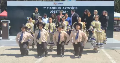 Primer Tianguis Arco�ris LGBTTTIQA+
