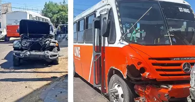 Choque de cami�n urbano en el Centro de Hermosillo