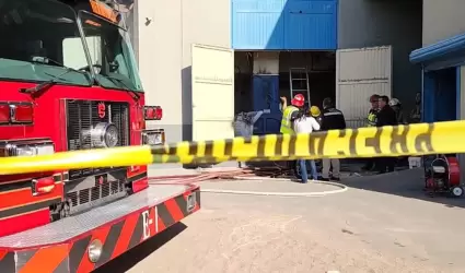 Incendio en imprenta de peri�dico