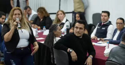 Mesa de di�logo de la Segob con madres buscadoras