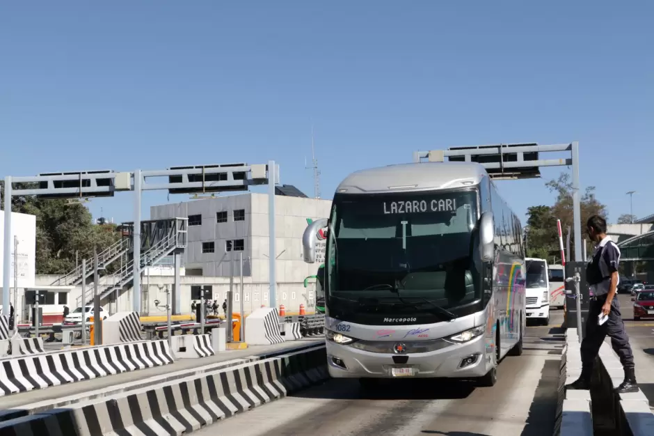Estudiantes y maestros tendr�n descuentos en camiones y trenes