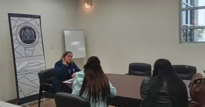 Atenci�n a personas con discapacidad auditiva en procesos de mediaci�n