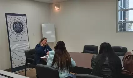 Atenci�n a personas con discapacidad auditiva en procesos de mediaci�n