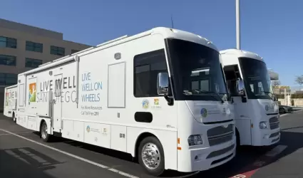 Nuevo autob�s "Live Well on Wheels"