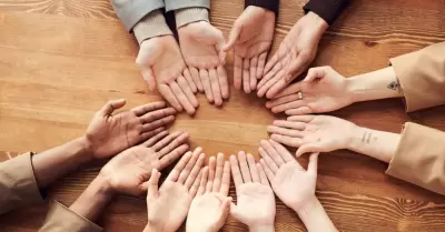 solidaridad Manos