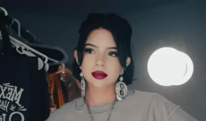 �ngela Aguilar