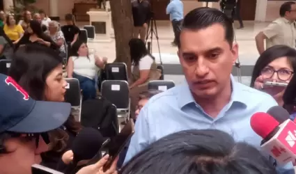 Froyl�n G�mez, secretario de Educaci�n