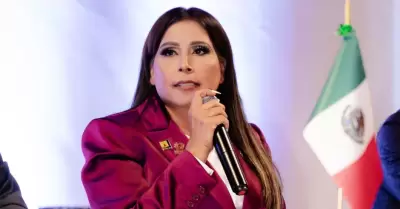 Claudia Agat�n