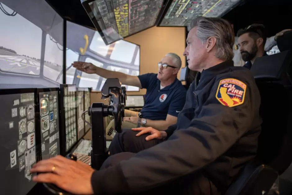 California incorpora segundo avi�n C-130 a la flota a�rea