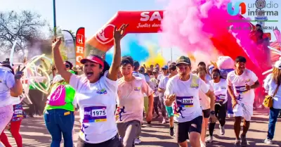 VIDEO: Se realiza emotiva entrega de kits a quienes participar�n en "Corre con C