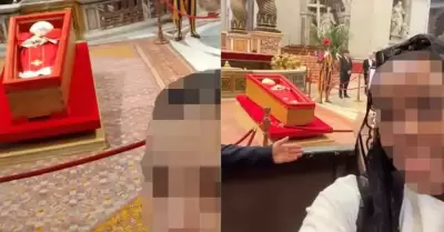 Se toman selfies frente al f�retro del papa Francisco