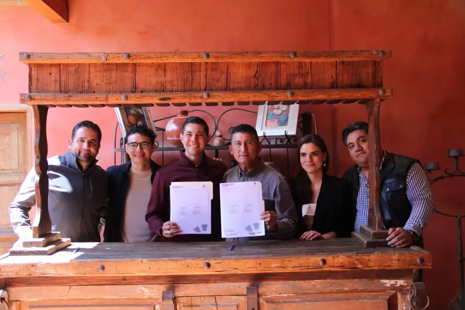 Tecate y Bacalar sellan hist�rica alianza de hermanamiento para impulsar el turismo