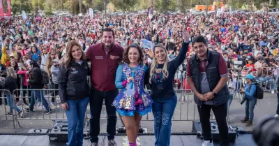 Celebraci�n del D�a de la Ni�a y el Ni�o con concierto de Tatiana