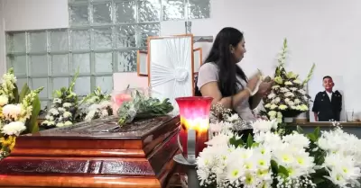 Funeral de Erick, fallecido en campamento de escuela militar