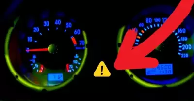 Tri�ngulo amarillo en el carro