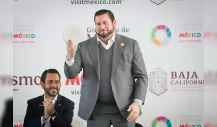 Acude presidente municipal Ismael Burgue�o a la ceremonia de inauguraci�n del Ti