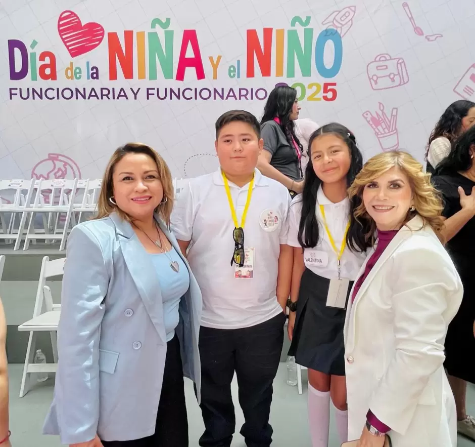 Ni�o presidente y ni�a directora del Sistema DIF Baja California