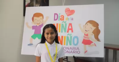 Ni�a secretaria de SIDURT