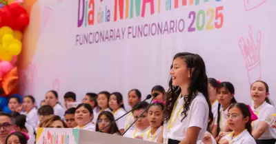 Asume ni�a Paulette Rueda Flores como gobernadora de Baja California por un d�a