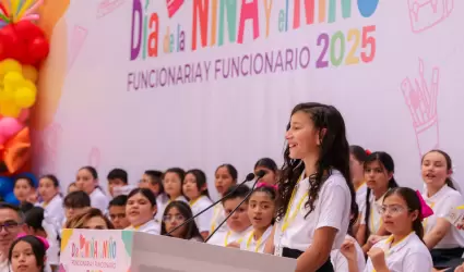 Asume ni�a Paulette Rueda Flores como gobernadora de Baja California por un d�a