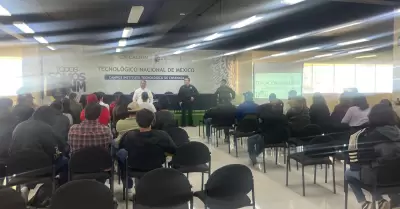 Pl�tica sobre educaci�n ambiental en el TecNM